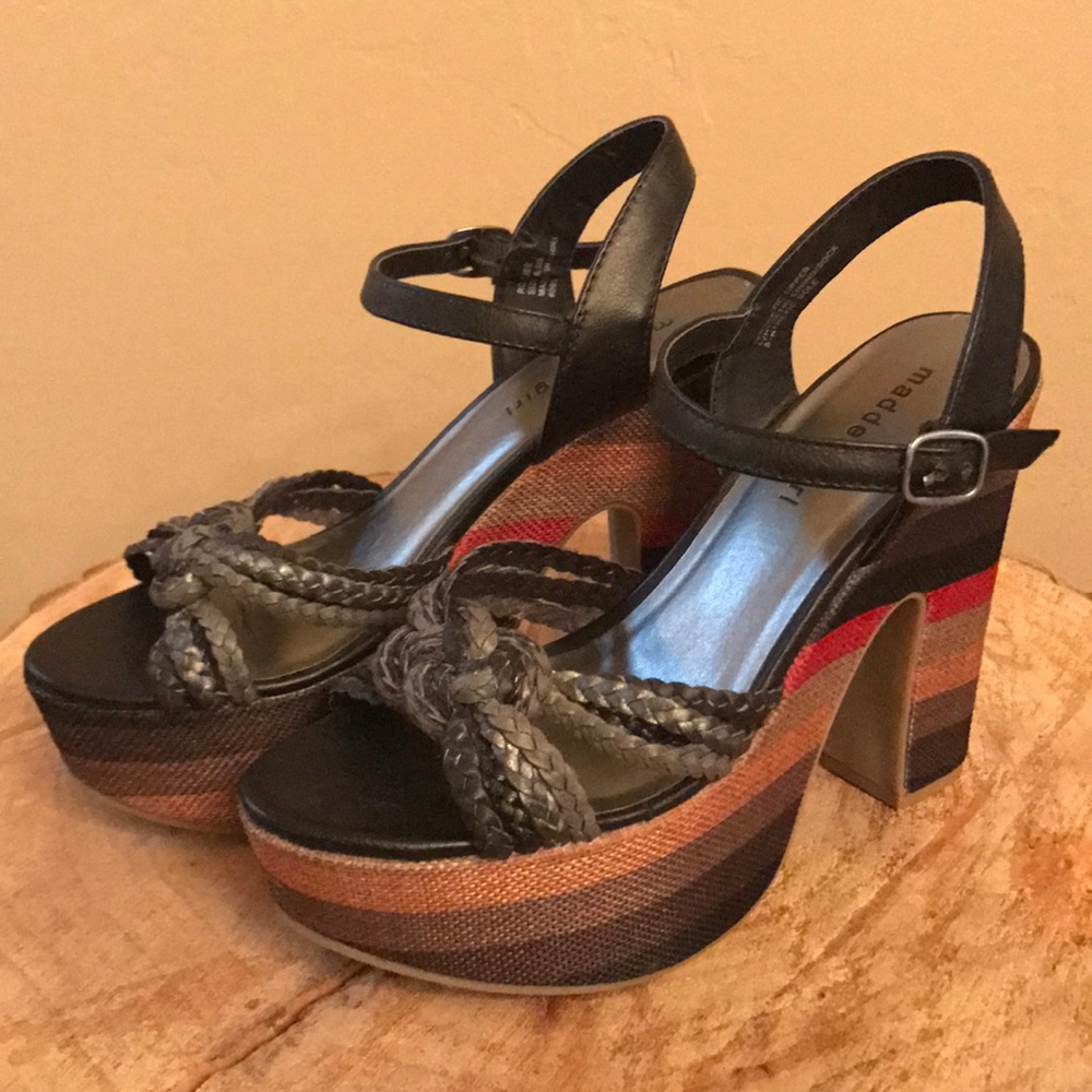 Madden Girl Rolliee retro platform heel 6.5